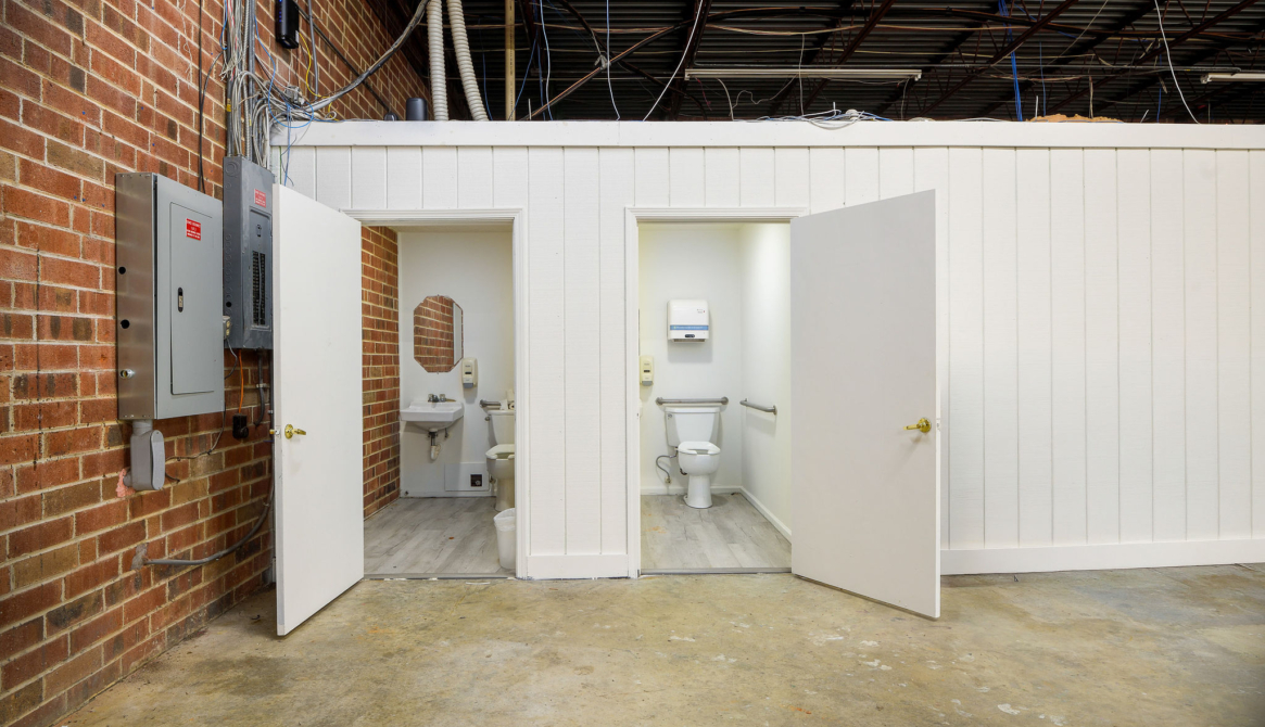 1225 W Market Center23 FINAL23