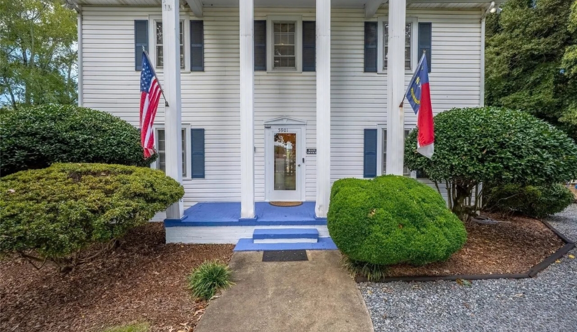 5901 Statesville Front